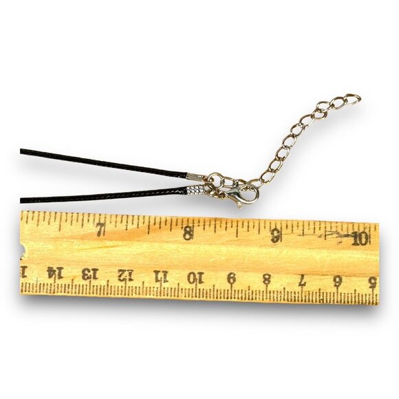 Natural Amethyst Quartz Necklace Pendant Raw Spiritual Balance Calming NWOT - Picture 8 of 11